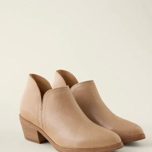 Nisolo Mia Ankle Boots